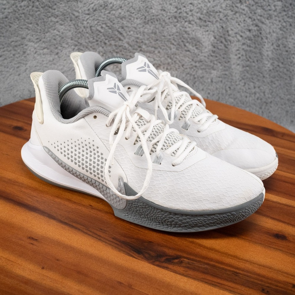 Nike Kobe Mamba Fury White Wolf Grey Pure Platinum Mens Size 8 CK2087-100